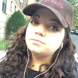 Meet your Posher, Rebecah